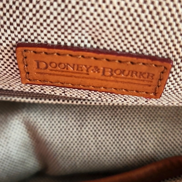 Very Pretty Dooney & Bourke Leather and Canvas Satchel - Picture 7 of 9